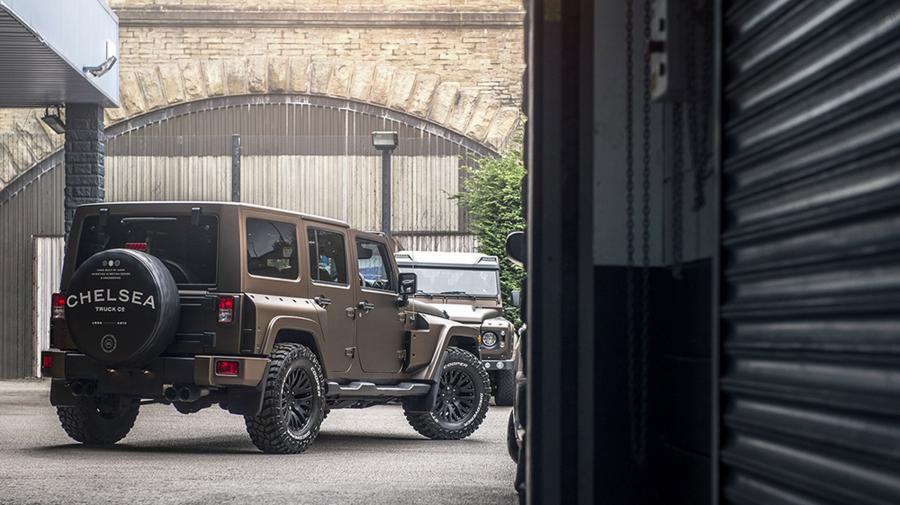  Jeep Wrangler Unlimited Night Eagle by Project Kahn 2018 года  (фото 5 из 11)